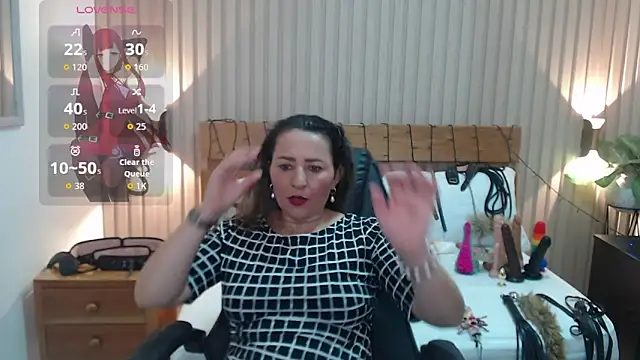 luciana ballesteros  online show from December 1, 2025, 1:01 pm