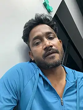 rabikumar1900 online show from May 13, 2026, 4:14 pm