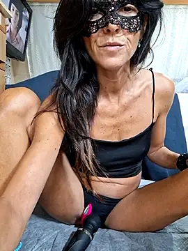 EmySkinny85 online show from September 28, 2025, 12:23 pm