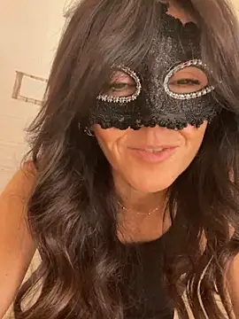 EmySkinny85 online show from December 15, 2025, 10:54 am