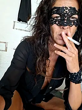 EmySkinny85 online show from September 25, 2025, 9:15 am