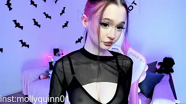 lilMollyStuart online show from February 7, 2025, 11:45 pm