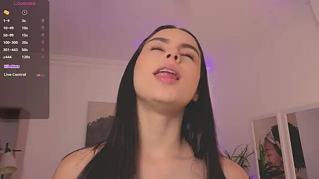 Aleejaa   online show from October 13, 2025, 12:07 pm