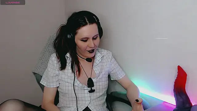 Snapshot of tracy_cooper chatting on December 23, 2024, 5:39 am tracy cooper online show from December 23, 2024, 5:39 am