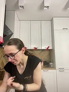 MartiniiSelenna online show from February 13, 2026, 6:35 am