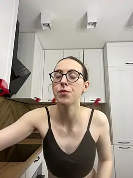 MartiniiSelenna online show from March 3, 2026, 6:53 am