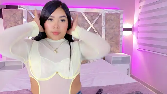 MarianaGarciaa   online show from December 16, 2025, 5:39 pm