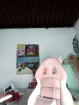 lovely kitt online show from March 30, 2026, 4:14 am