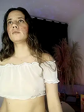 lovely kitt online show from October 7, 2025, 12:11 am