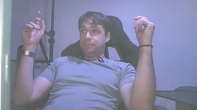 lazybonezz online show from February 8, 2026, 3:37 am