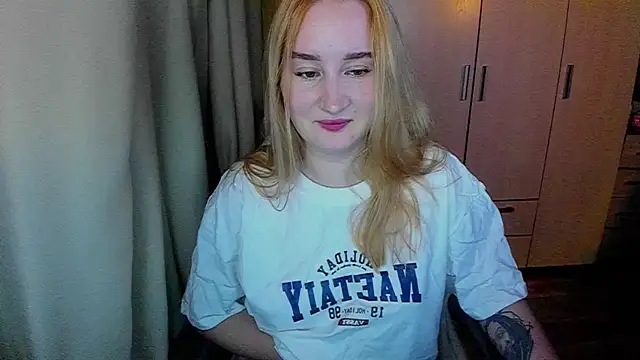 KeiraNight online show from June 14, 2026, 3:24 pm