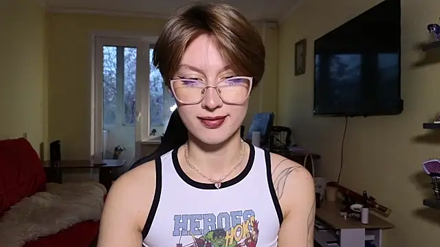 Snapshot of MalvinaBlum chatting on October 24, 2025, 1:48 am MalvinaBlum online show from October 24, 2025, 1:48 am