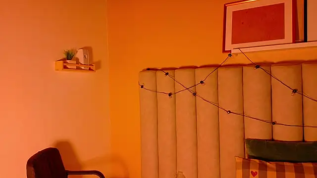 alaia-rogers online show from December 4, 2025, 11:31 am