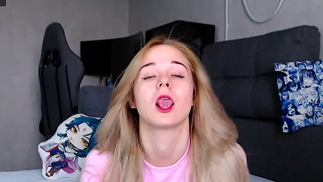 CassidyKiss online show from October 14, 2025, 9:32 am