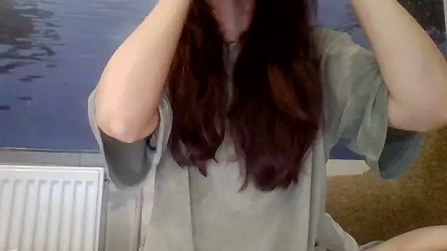 AliceTailor online show from November 3, 2025, 7:06 pm