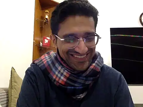 Snapshot of Carmelia10 chatting on January 16, 2025, 11:27 pm Carmelia10 online show from January 16, 2025, 11:27 pm