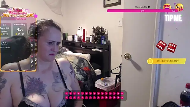 Snapshot of Demonicmiss chatting on June 19, 2026, 12:00 pm Demonicmiss online show from June 19, 2026, 12:00 pm