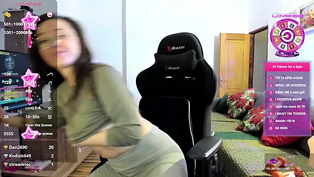 PlayfulGoddess online show from March 5, 2025, 4:46 pm