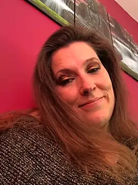 Snapshot of Lwhite1 chatting on March 8, 2025, 3:24 pm Lwhite1 online show from March 8, 2025, 3:24 pm