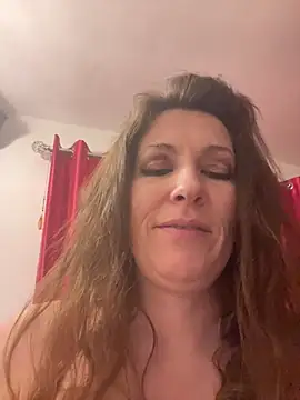 Snapshot of Lwhite1 chatting on February 21, 2025, 12:49 am Lwhite1 online show from February 21, 2025, 12:49 am