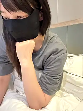 Snapshot of Annabody chatting on October 3, 2025, 5:47 pm Annabody online show from October 3, 2025, 5:47 pm