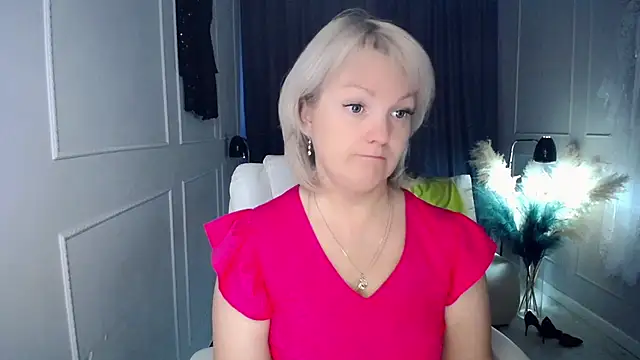 Juarnea online show from October 8, 2025, 8:38 am