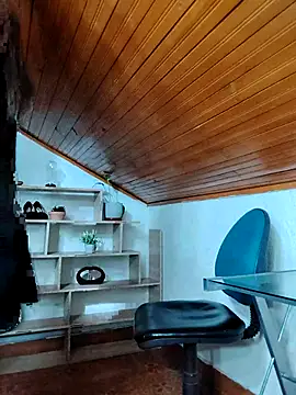 merlinaadams  online show from October 8, 2025, 4:08 pm