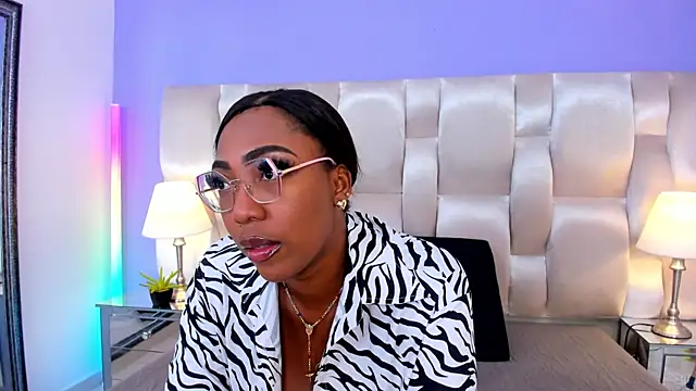 Snapshot of dirtyvictoria chatting on October 18, 2025, 8:00 pm dirtyvictoria online show from October 18, 2025, 8:00 pm