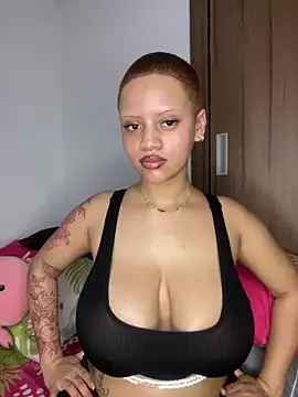 Charlotee  online show from October 16, 2025, 9:17 am