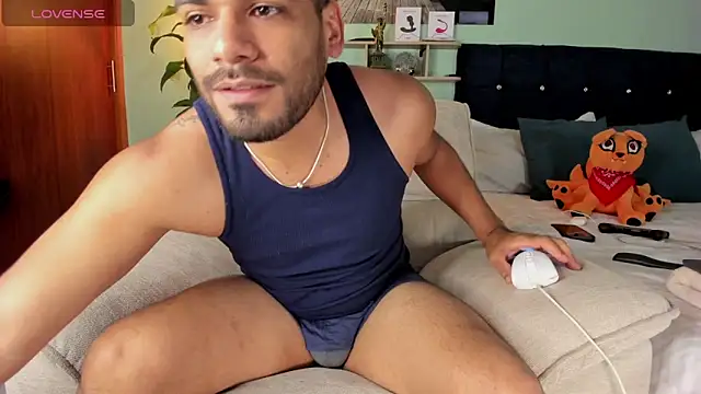 Neganhot  online show from April 7, 2026, 11:06 pm