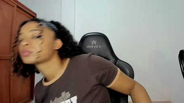 Snapshot of avellanatammy chatting on November 29, 2025, 4:34 am avellanatammy online show from November 29, 2025, 4:34 am