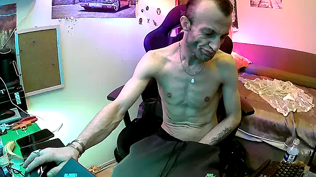Aktorihann online show from May 22, 2026, 11:58 pm