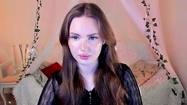 Snapshot of MishkaMe chatting on October 21, 2025, 1:54 pm MishkaMe online show from October 21, 2025, 1:54 pm