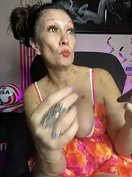 Snapshot of TheDime chatting on July 8, 2026, 5:41 am TheDime online show from July 8, 2026, 5:41 am