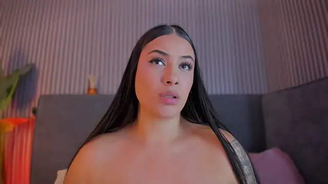 pamelaa vega online show from June 11, 2026, 12:32 am