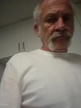 den-rock4u online show from April 12, 2026, 2:48 am