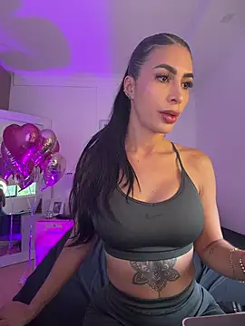 Dj scarlettmorreti online show from July 3, 2026, 9:43 pm