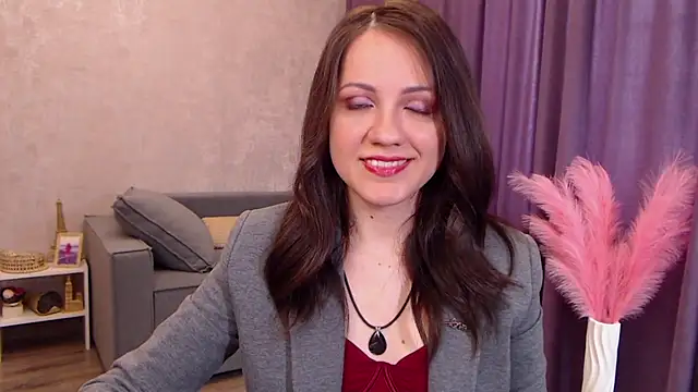 Snapshot of SusanMorado chatting on October 17, 2025, 7:55 am SusanMorado online show from October 17, 2025, 7:55 am