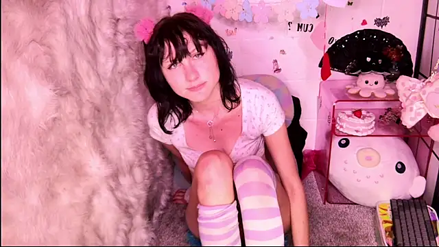 SweetLaumina online show from March 21, 2026, 8:30 am