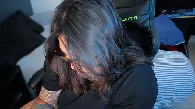 miacanela xo online show from April 22, 2026, 1:45 am