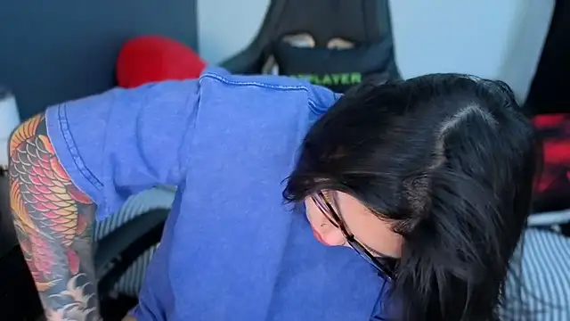 miacanela xo online show from March 15, 2026, 11:45 pm