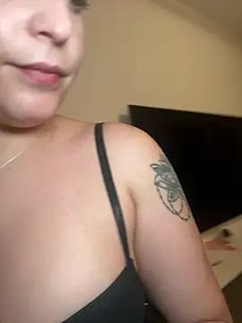 LiliMorganxxx online show from July 17, 2026, 8:17 pm