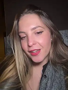 LiliMorganxxx online show from November 12, 2025, 9:18 pm