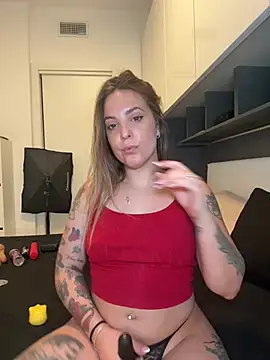 LiliMorganxxx online show from August 3, 2026, 2:12 pm