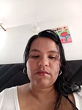 Snapshot of Julieta-tits chatting on May 4, 2026, 6:11 pm Julieta-tits online show from May 4, 2026, 6:11 pm