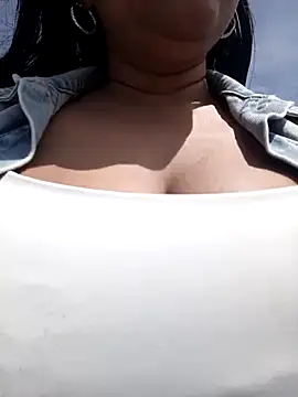 Snapshot of Julieta-tits chatting on April 18, 2026, 6:10 pm Julieta-tits online show from April 18, 2026, 6:10 pm