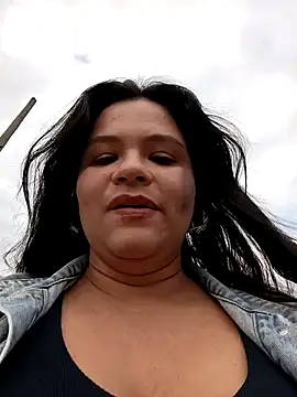 Snapshot of Julieta-tits chatting on December 7, 2024, 8:44 pm Julieta-tits online show from December 7, 2024, 8:44 pm