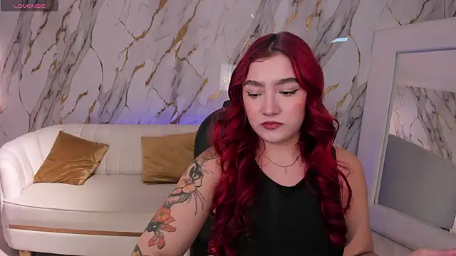 ViolettCastel online show from October 20, 2025, 7:14 pm