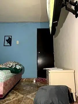 Snapshot of Kimmymadison- chatting on October 18, 2025, 8:38 am Kimmymadison- online show from October 18, 2025, 8:38 am