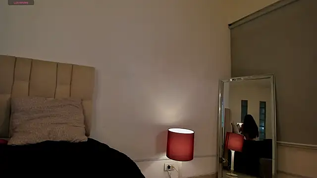 Roxxy mora online show from March 21, 2025, 3:55 am